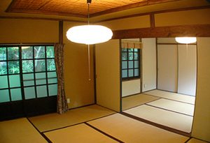 二間続きの和室は、寝室や休憩室として。